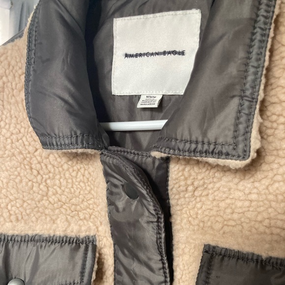 American Eagle Shacket - Picture 2 of 3